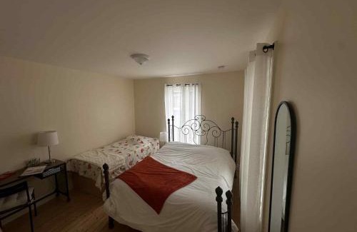 Coaticook Bed & Breakfast | La Maison aux Camélias