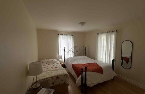 Coaticook Bed & Breakfast | La Maison aux Camélias