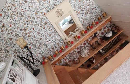 Saint-Carreuc Bed & Breakfast | La maison bric et broc