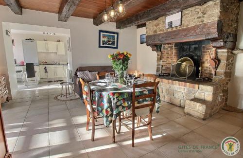 Pleudihen-sur-Rance House | La maison d'anais