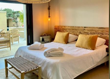 Chamaret Villa | La Maison d'Ambrine - La Villa Ibiza