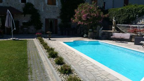Sainte-Marie-dʼAlloix Bed & Breakfast | La Maison d'Euterpe