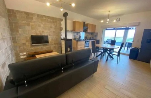 Saint-Laurent-d'Olt Cottage | La Maison de la Grise