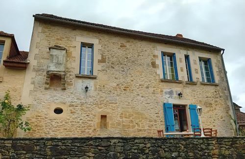 Meyrals House | La Maison De Carmensac