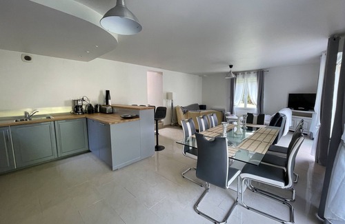 Binson-et-Orquigny House | La Maison De Delsy