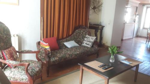 Saint-Jean-du-Bruel Apartment | La maison de grand-mère Angèle