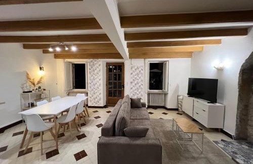 Tarnac House | La Maison de Janine