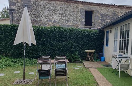 Lesparre-Medoc House | La Maison de Jeanne