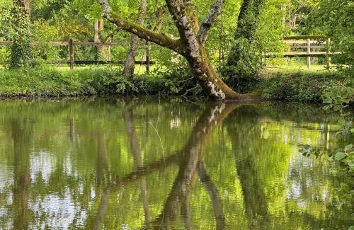 Manerbe House | La Maison de l'Etang