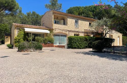 Forcalqueiret Bed & Breakfast | La maison de la Cigale