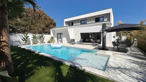 Le Grau-dʼAgde Villa | La Maison de La Plage