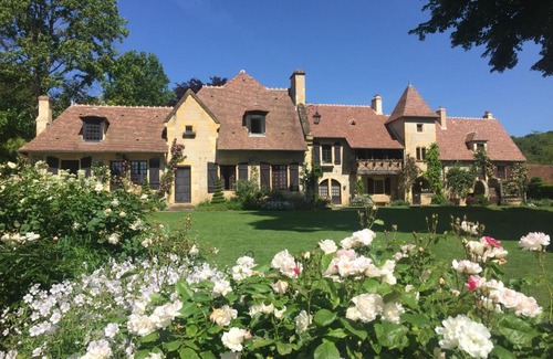Apremont-sur-Allier House | La maison de la tour