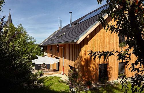 Attignat-Oncin House | La Maison des Coeurs