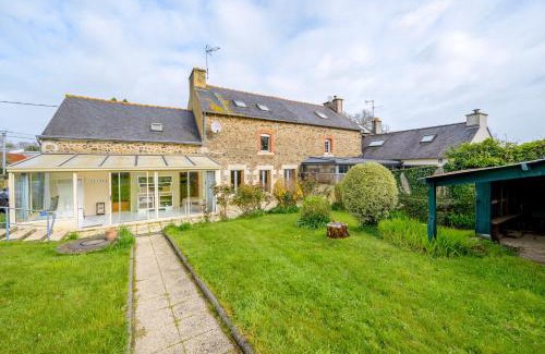 Lantic House | La Maison des Vacances - Maison avec grand jardin