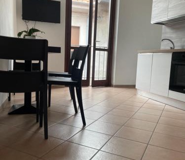 Uboldo Apartment | La Maison di Vicolo Torre