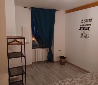 Saint-Germain-Laval Apartment | la maison du bonheur