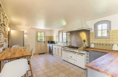 Catenay Other | La Maison du Charretier