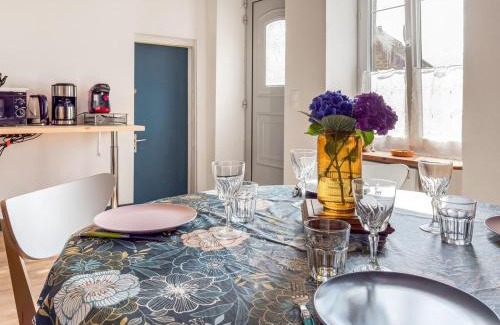 La Brochardiere House | La Maison du Lac