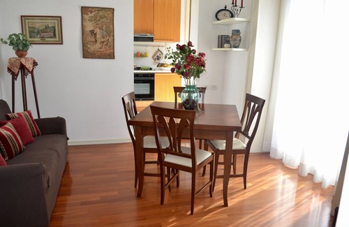 Historical Downtown Salerno Apartment | La Maison du Paradis: Charming apartment in the heart of Salerno