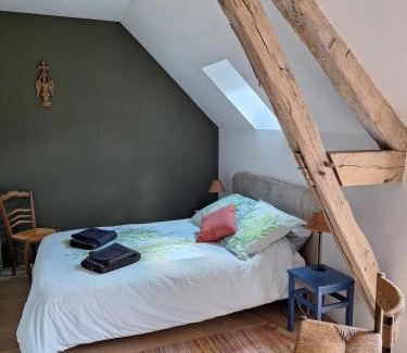 Asnieres-sous-Bois House | La maison du ruisseau