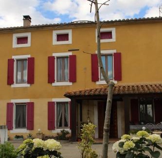 Saint-Gauderic House | La Maison du Soleil