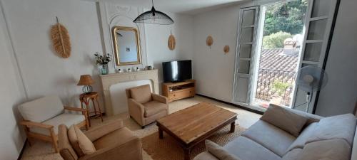 Saint-Guilhem-le-Desert House | La maison de la Traverse
