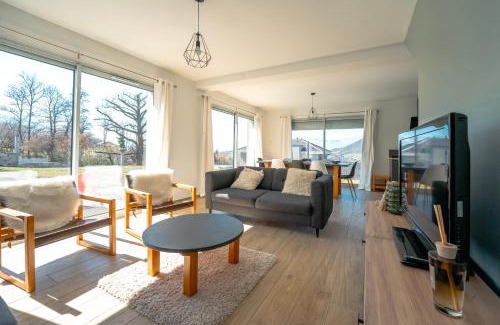 Saint-Martin-d'Uriage Villa | La Maison les Quatre Saisons - Therme - Ski