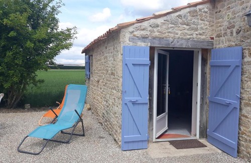 Doix-les-Fontaines House | La maison neuve