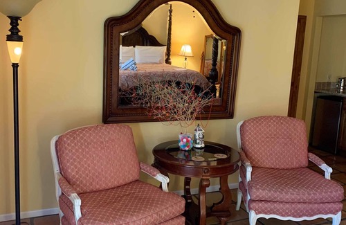 Deepwell Estates Hotel | La Maison Palm Springs - Deluxe King Room #1
