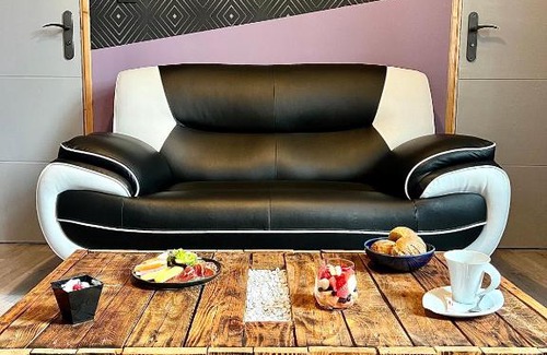 Nevers Apartment | * La Maisonette * avec Sauna & Hammam privatifs
