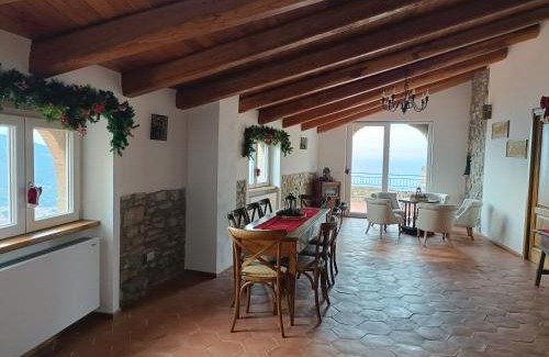 Castellabate Historic Centre Bed & Breakfast | La Mansarda
