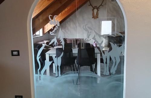 Santa Maria Maggiore House | La mansarda del cervo