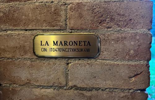 Saturnana House | La Maroneta