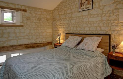 Challignac Apartment | La Maronniere