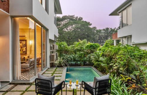 Siolim Villa | La Masillia, 2 BHK with Private Pool, 15 mins from Morjim Beach, Wifi, Peaceful location, Kitchen, Security, Patio