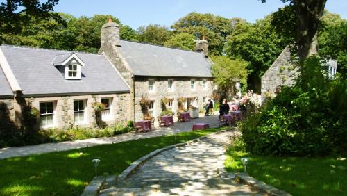 Sark Hotel | La Moinerie Village