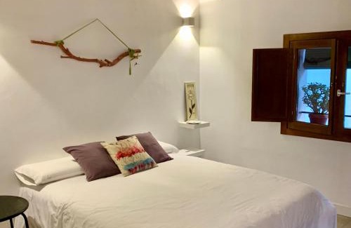 Xativa Apartment | LA MOMA Apartments & Room