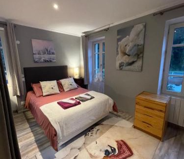 Moutiers Apartment | la Montagnette l oursson CHAMBRE maison en travaux de 10h a 17h