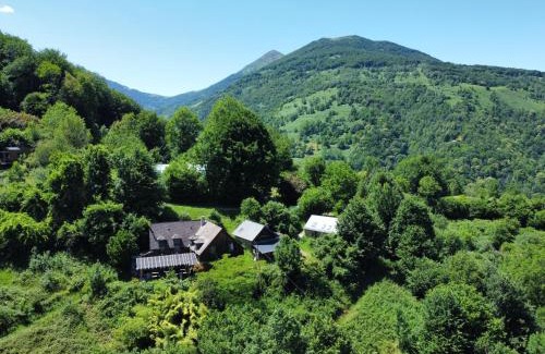 Seix House | La montana