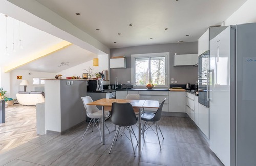 Pessac House | La Muscadelle - Maison familiale avec piscine