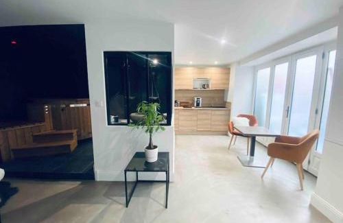 Saint-Bruno - Saint-Victor Apartment | La Nordique LE 50 Suites and SPA