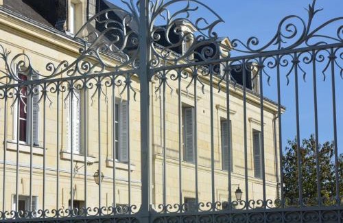 Beaumont-en-Veron House | La Pénesais