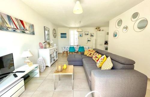 Locmariaquer House | La P'ty'te Pause