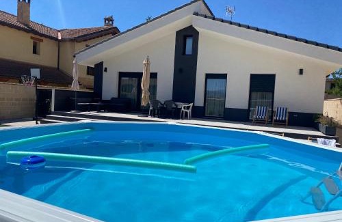 La Lastrilla House | La Palmera del Sotillo