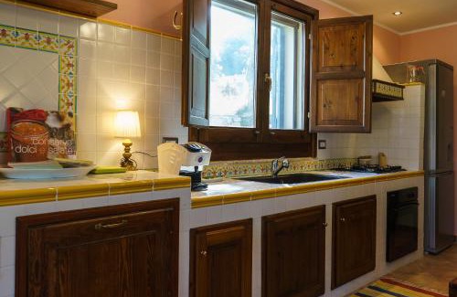 Francavilla di Sicilia House | La Parrinara