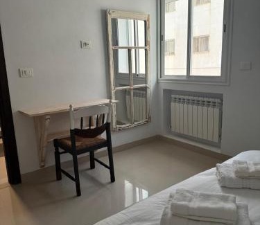 Sfax Apartment | La patine des portes