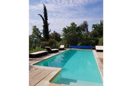 Aujac House | La Patouille Comfortable holiday residence