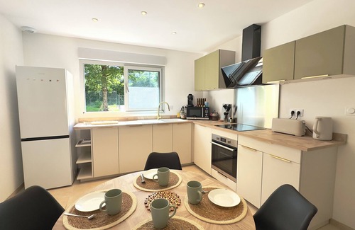Feytiat House | La Pause Limousine | Garden & Terrace | Near Limoges | Wifi | Children's games