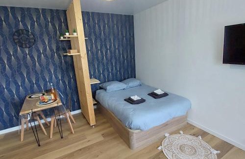 Valognes Apartment | La Pause Valognaise "Parking privé"
