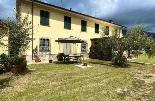 Camaiore Boat Rental | La Pergola Comfortable holiday residence